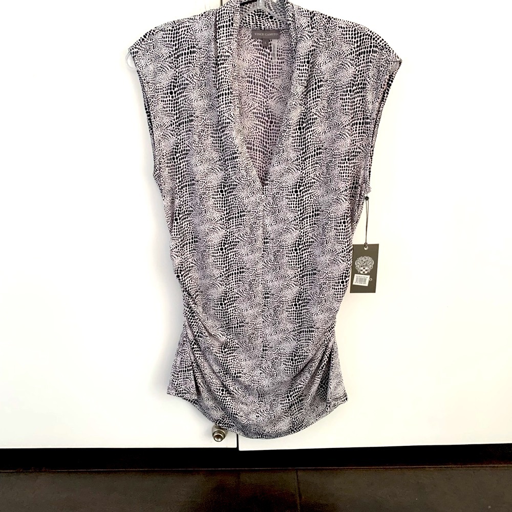 NWT VINCE CAMUTO Animal Print Sleeveless Top with Ruched Sides